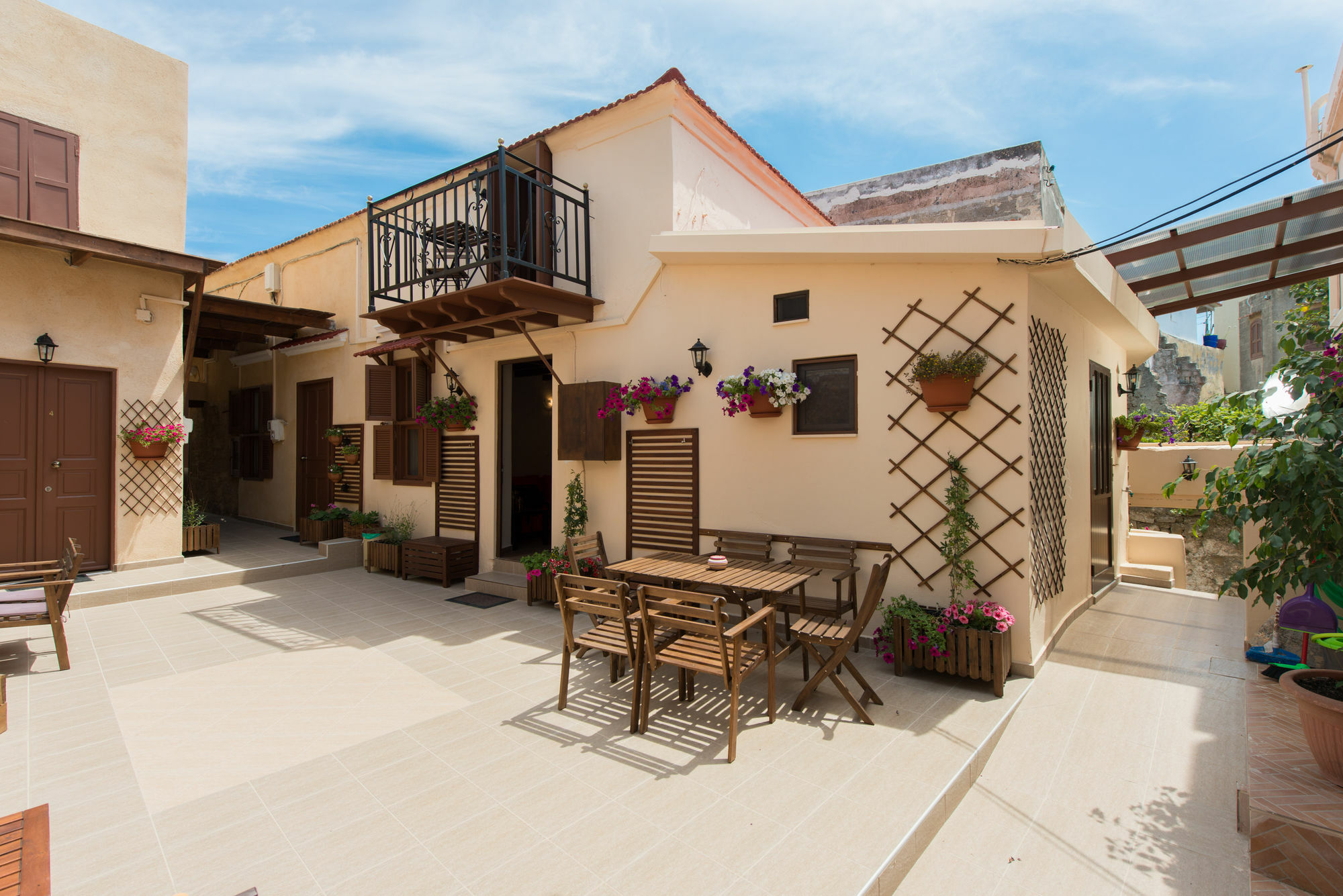 Xenios Zeus Apartment Rhodes City Екстериор снимка