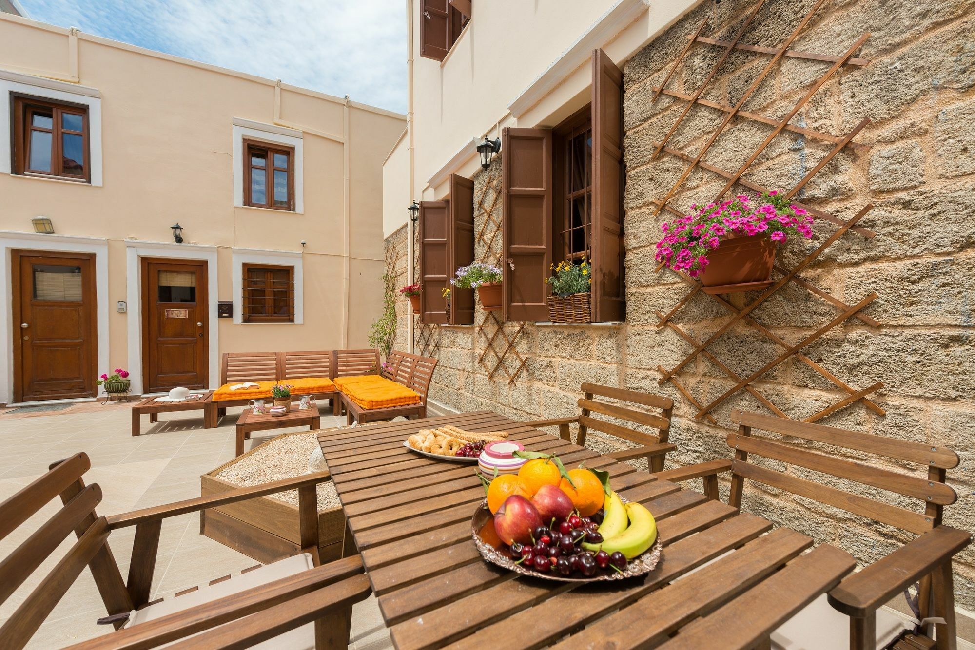 Xenios Zeus Apartment Rhodes City Екстериор снимка
